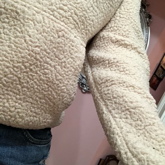 Pink by Victoria’s Secret Sherpa pull over L So Fun & Warm! A must have Fav!!💗 - Picture 10 of 13